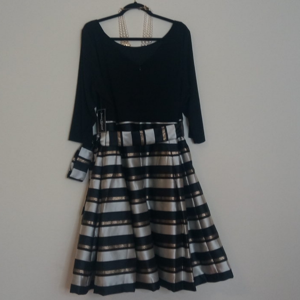 Jessica Howard  Event Dress size  20W